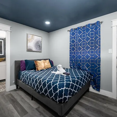 Cozy Studio Escape Near Montrose